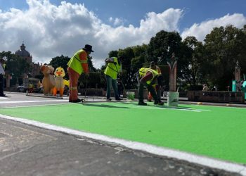 SEDUM inicia jornada balizamiento en la Avenida Madero, frente a Catedral