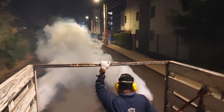Gobierno de Morelia refuerza fumigaciones y llama a ciudadanía a sumarse en la prevención del dengue