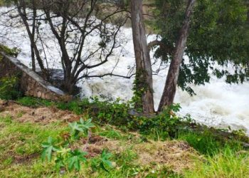 Conagua aumenta desfogue controlado de la presa de Cointzio