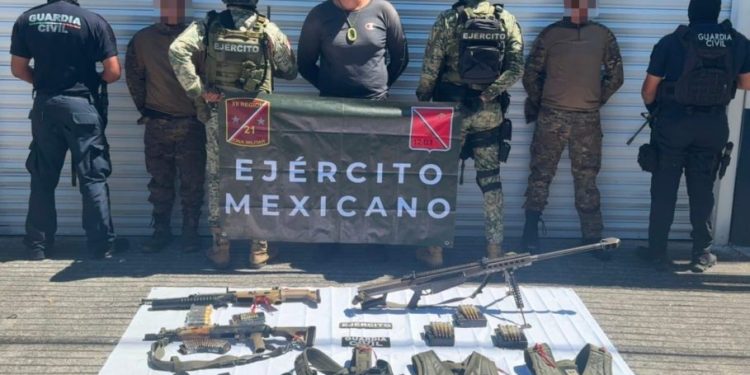 Detenidos 3 civiles armados con fusiles y granadas en Zinapécuaro: SSP