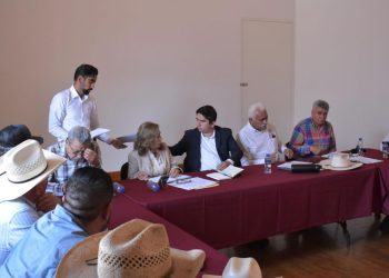 Establece Gobierno de Michoacán y autoridades federales mesa de trabajo con productores del campo