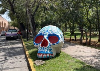 Morelia se viste de fiesta para celebrar el Día de Muertos