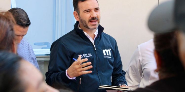 Yankel Benítez dialoga con vecinos de las Colonias Unidas del Sur