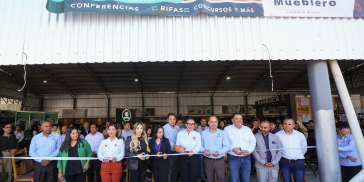 Reconoce industria mueblera del Oriente de Michoacán impulso de la UMSNH