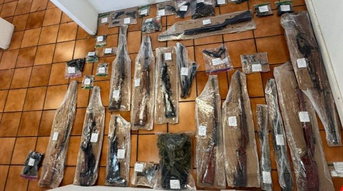 Nueve armas de fuego y seis personas aseguradas, en otra acción operativa en Uruapan