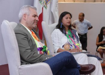 Mujeres Michoacán, el libro que plasma la fuerza femenina por la igualdad: Bedolla