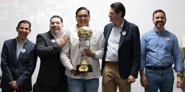 Celebra Alfonso Martínez, Aniversario del Sindicato Demócrata de Empleados Municipales de Morelia