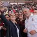 Bedolla acompaña a Sheinbaum en su festejo por el primer año de gobierno