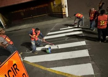 Impulsa Gladyz Butanda labores de bacheo y balizamiento en Morelia