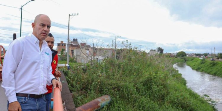 Adolfo Torres continúa supervisión de los niveles de ríos, drenes y cárcamos