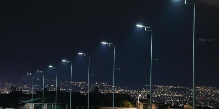 Garantizan 411 luminarias tránsito seguro en la Amalia Solórzano: Gladyz Butanda