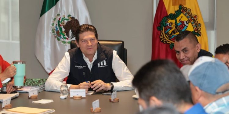 Alfonso Martínez y líderes taxistas estrechan comunicación para mejorar movilidad en Morelia