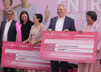 Garantizados tratamientos a mujeres con cáncer; Bedolla entrega mil 770 apoyos