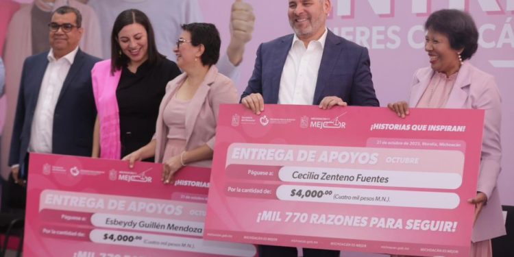 Garantizados tratamientos a mujeres con cáncer; Bedolla entrega mil 770 apoyos