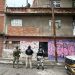 En cateo realizado en colonia Obrera de Morelia, FGE asegura 975 dosis de metanfetamina y detiene a cuatro personas