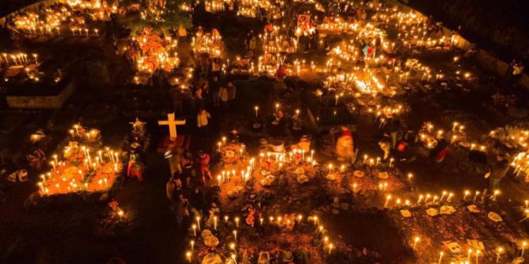 Noche de Muertos en Michoacán, una celebración única en el mundo: Sectur