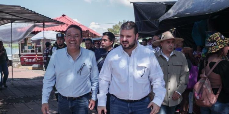 Carreteras libres en Michoacán para recibir a turistas en Noche de Muertos: Raúl Zepeda