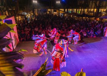 Michoacán, invitado especial en el Festival de Vida y Muerte de Xcaret, muestra su tradición de Noche de Muertos