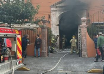 Sufre incendio la iglesia católica La Sagrada Familia