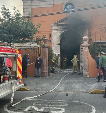 Sufre incendio la iglesia católica La Sagrada Familia