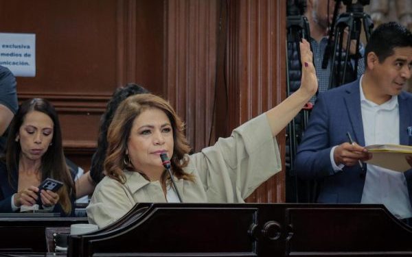 La Columna de “El Mono Grosero”…que le darán aire a Fabiola…medios de Uruapan, los consentidos de la CGCS