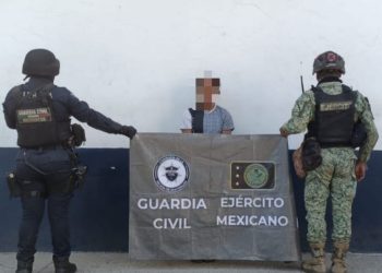Asegurados dos hombres, un arma de fuego y droga en Apatzingán: SSP