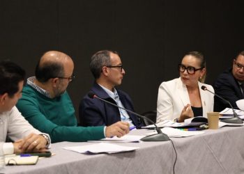 Yarabí Ávila participa en las Mesas de Diálogo del Plan Michoacán por la Paz y la Justicia; UMSNH plantea propuestas para abonar en la estrategia