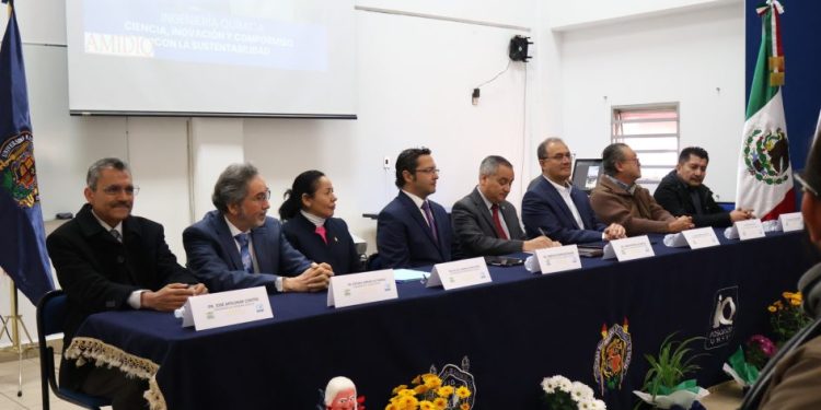 UMSNH potencializa la divulgación de la ciencia a la sociedad michoacana; inauguran Coloquio Internacional de Ingeniería Químicak