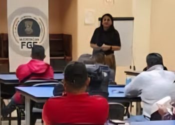 FGE fortalece las capacidades operativas de la Ronda Comunitaria de Cherán mediante capacitación en legalidad y derecho