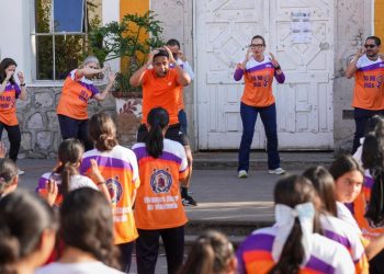 Estudiantes de la Técnica 13 y la UMSNH se pronuncian contra la violencia de género