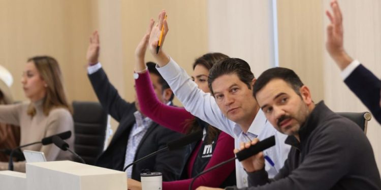 Alfonso Martínez reconoce aportación de las y los migrantes con creación de la “Presea al Mérito Migrante Moreliano”