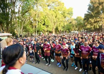 Zoológico de Morelia recibe a Rommel Pacheco y a cientos de deportistas en la Carrera Plan Michoacán