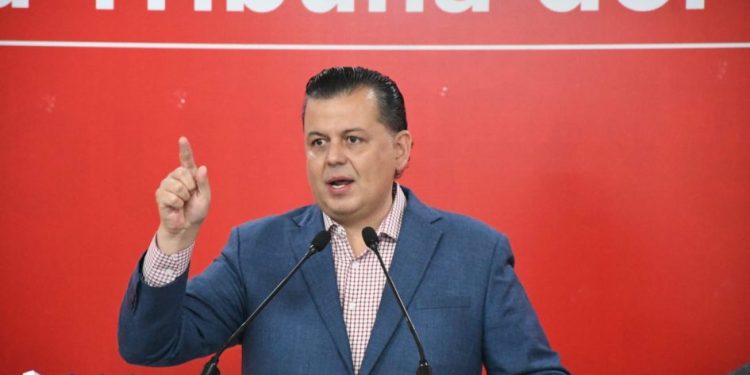 Que la presidenta Sheinbaum no imponga agenda de las Marchas: Memo Valencia   