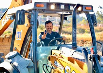 Yankel Benítez Silva encabeza intervención de terreno baldío en Villas del Sur