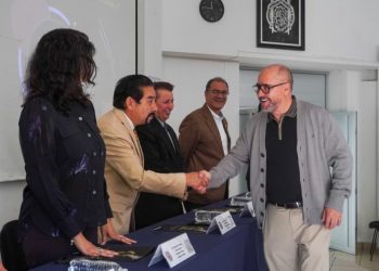 Facultad de Ciencias Físico Matemáticas celebra su 57 aniversario con la reacreditación de su licenciatura por cinco años 
