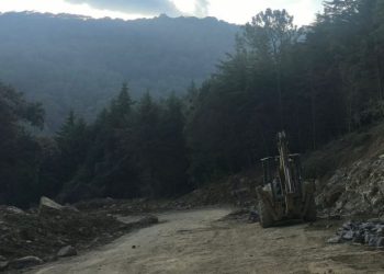 Al 80 % segunda etapa del camino Aguililla-Dos Aguas: Rogelio Zarazúa