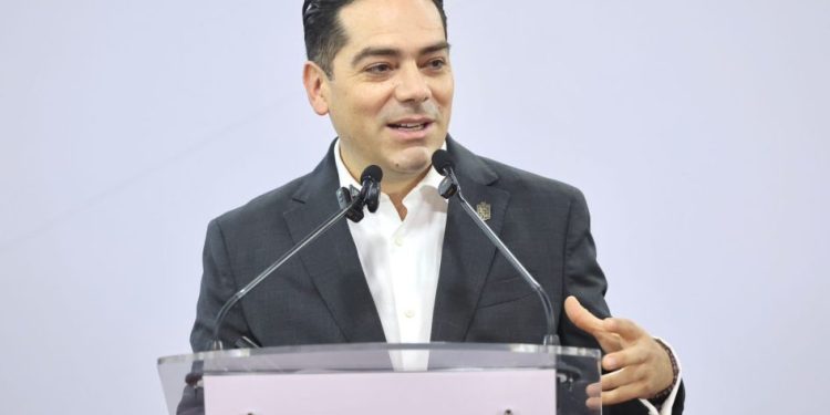 Distribuidor vial La Hielera en la recta final con el 87 % de avance: Rogelio Zarazúa