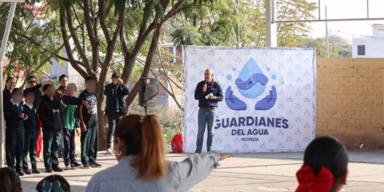 Adolfo Torres da la bienvenida a 250 nuevos ‘Guardianes del Agua’ en la Primaria Vasconcelos