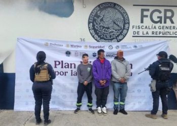 GC y PM  recuperan dos vehículos robados y detiene a 3 con más de 100 pastillas