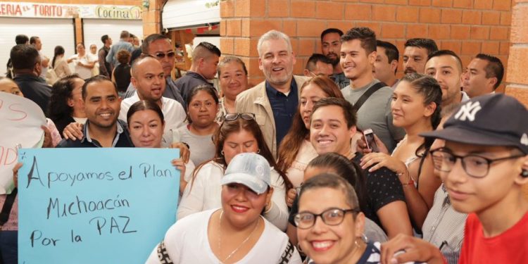 Teleférico conectará a miles con el nuevo Mercado Poniente de Uruapan: Bedolla