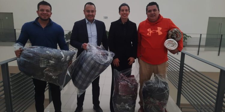 ¡Abriguemos corazones!, UMSNH invita a participar en la campaña de donación de cobijas