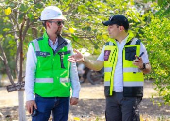 Autopista siglo XXI tendrá cobertura de telefonía celular: Rogelio Zarazúa