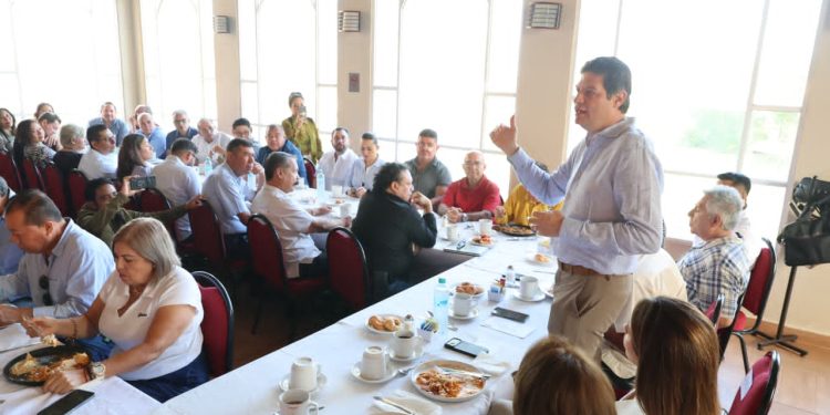 Apuesta Alfonso Martínez por recuperar valor de las familias, para construir la paz