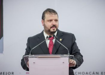 Gobierno de Michoacán despliega atención integral a víctimas en Coahuayana: Raúl Zepeda