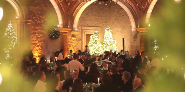 DIF Morelia logra exitosa recaudación para el Día de Reyes con cena con causa