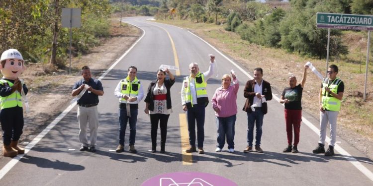 Más de 10 mil habitantes beneficiados con nueva carretera Tingüindín–Tacátzcuaro: Bedolla
