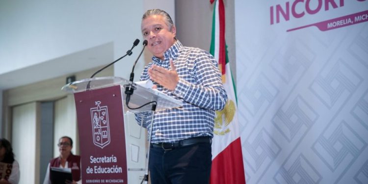 Gobierno de Michoacán cumple con pago puntual de aguinaldos y prestaciones a empleados: Luis Navarro