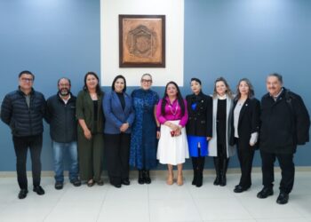 Yarabí Ávila, directoras y directores establecen ruta de trabajo para reforzar el Bachillerato Nicolaita