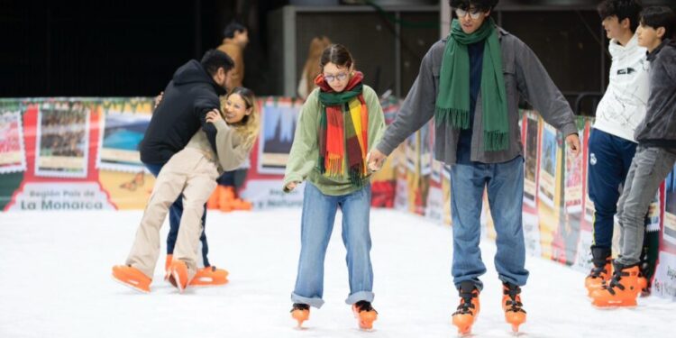 Este 24 de diciembre disfruta de la pista de hielo de Ceconexpo hasta las 15:00 horas: Sectur