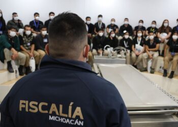 Estudiantes del Centro Universitario Animaxe de las Américas visitan la Fiscalía General del Estado de Michoacán